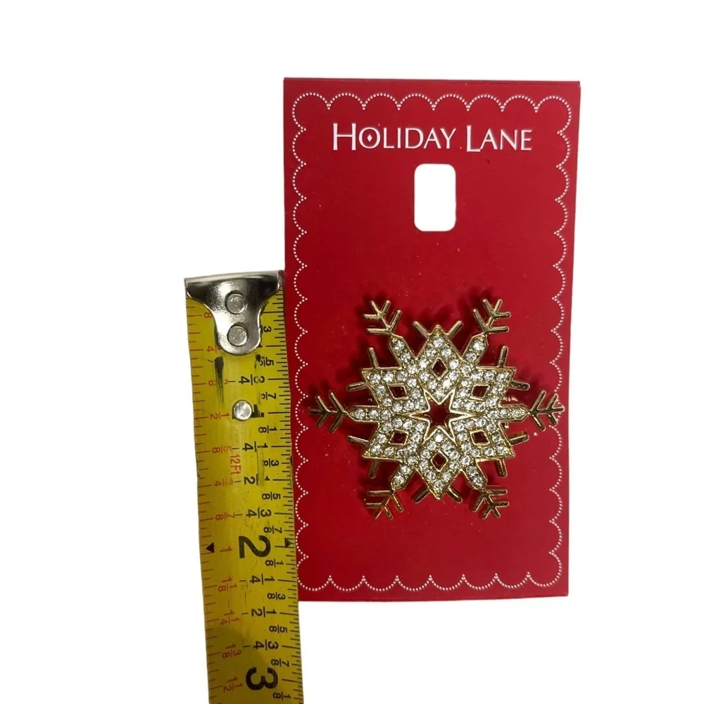 Vintage Macys Holiday Lane Gold Tone/Rhinestone Snowflake Brooch